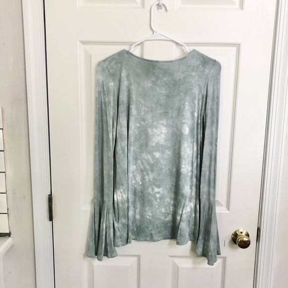 American Eagle S Tie Dye Soft & Sexy Bell Sleeve - Picture 6 of 6